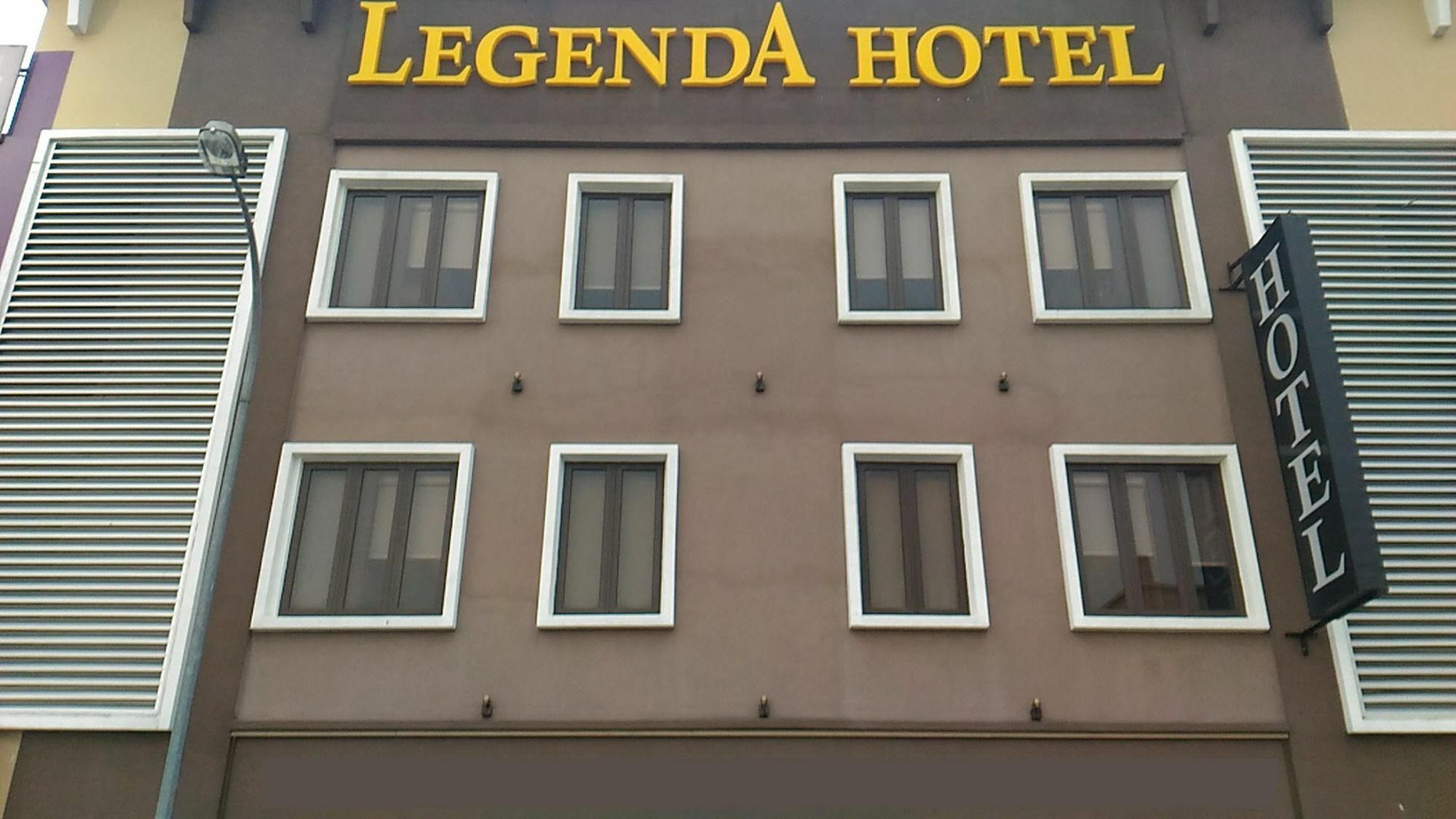 Chariton Hotel Nusa Bestari جوهر بهرو المظهر الخارجي الصورة